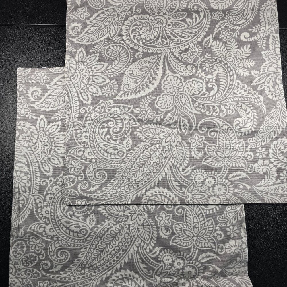 Set of 2 Gray Throw Pillow Covers 18x18. - Picture 1 of 2